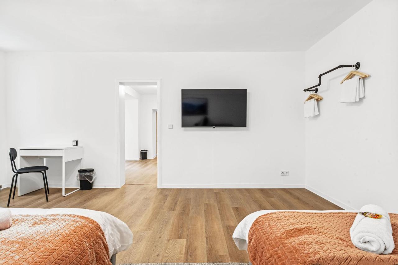 2 Zimmer Apartments, 4 Betten, Vollmoebliert,Zentrale Lage Am S-Bahnhof Berlin Ngoại thất bức ảnh